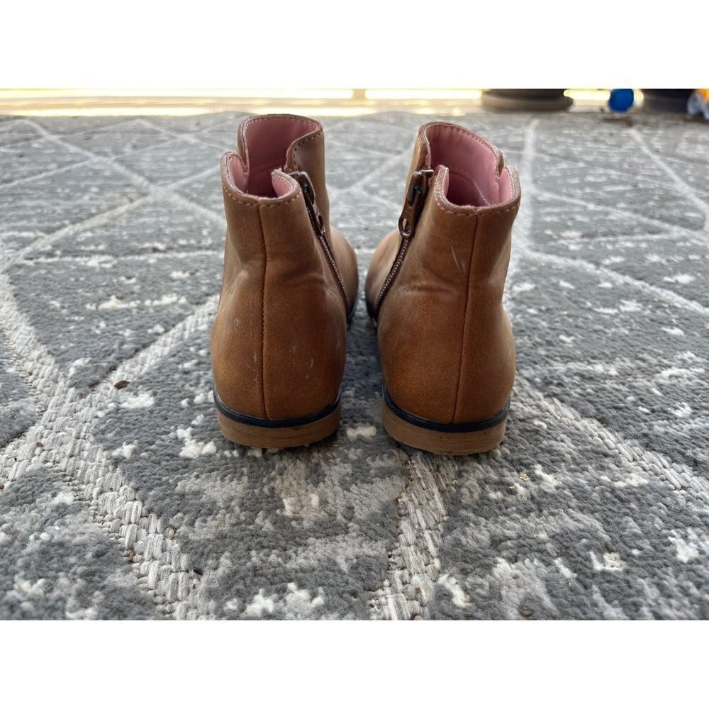 Girls Shoes - Picture 5 of 11